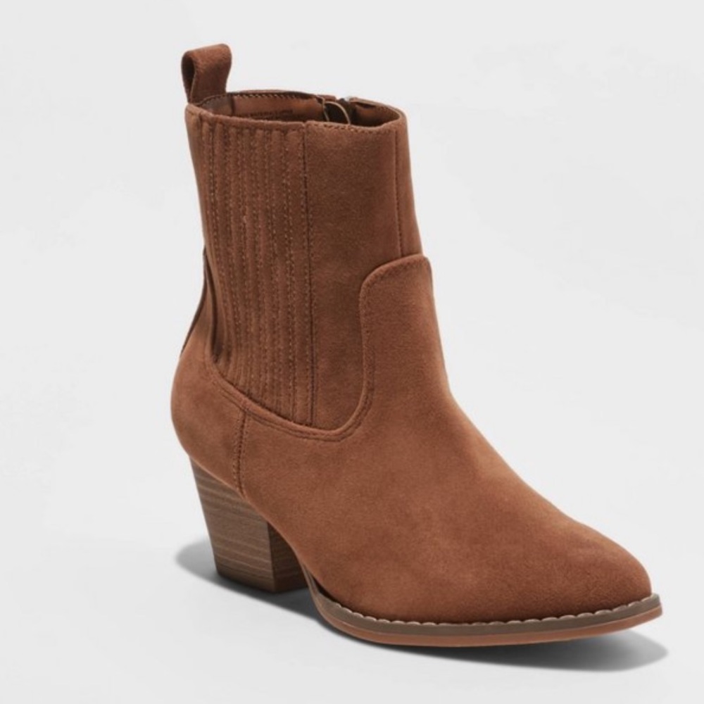 New With Tags Brown Solita Western Boots 6